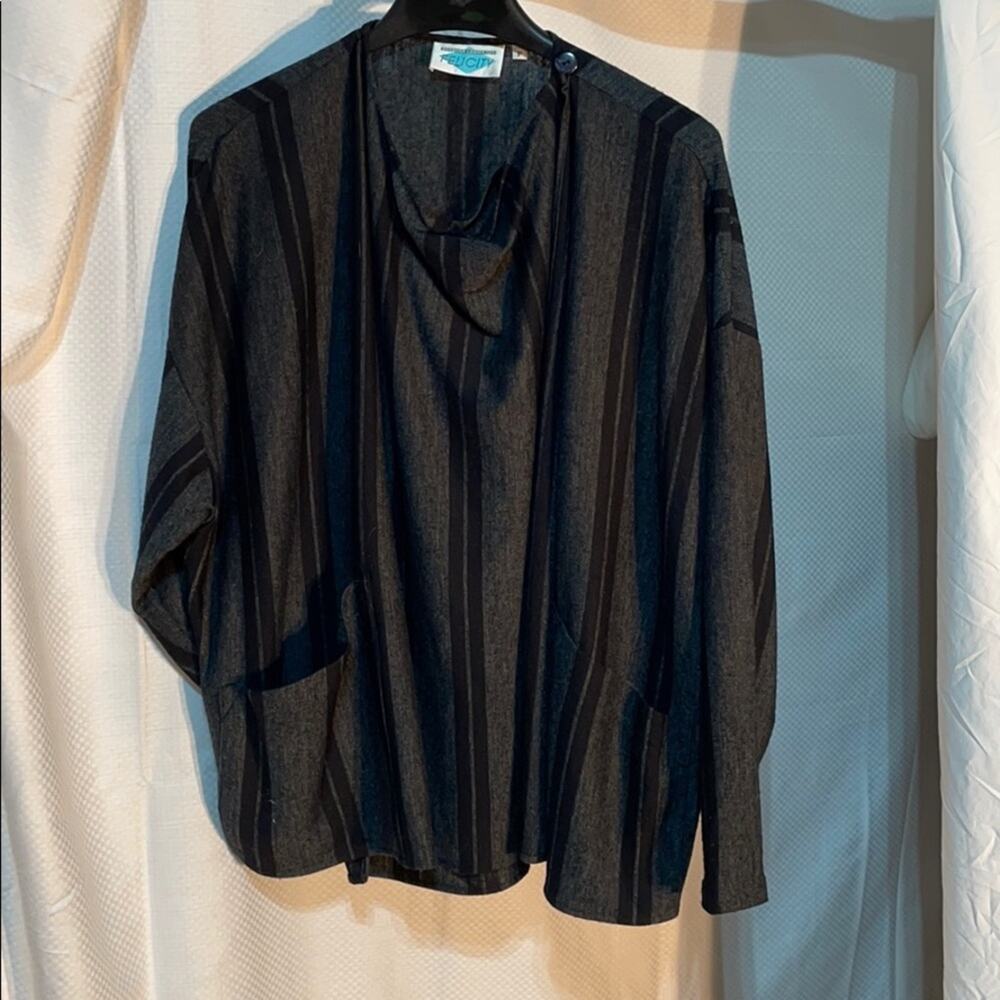 Felicity 💯wool black grey sweater jacket euc